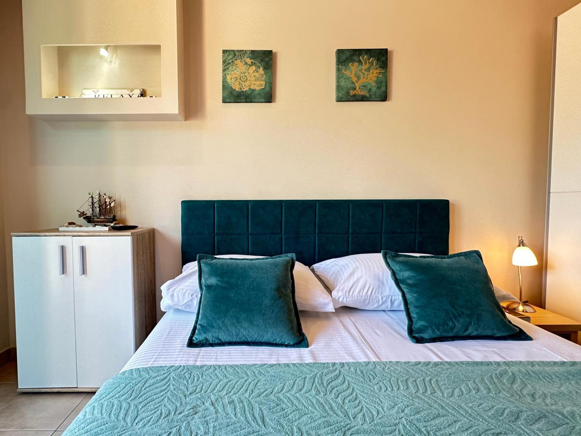 Vila Jadranka Apartments Herceg Novi Exteriör bild
