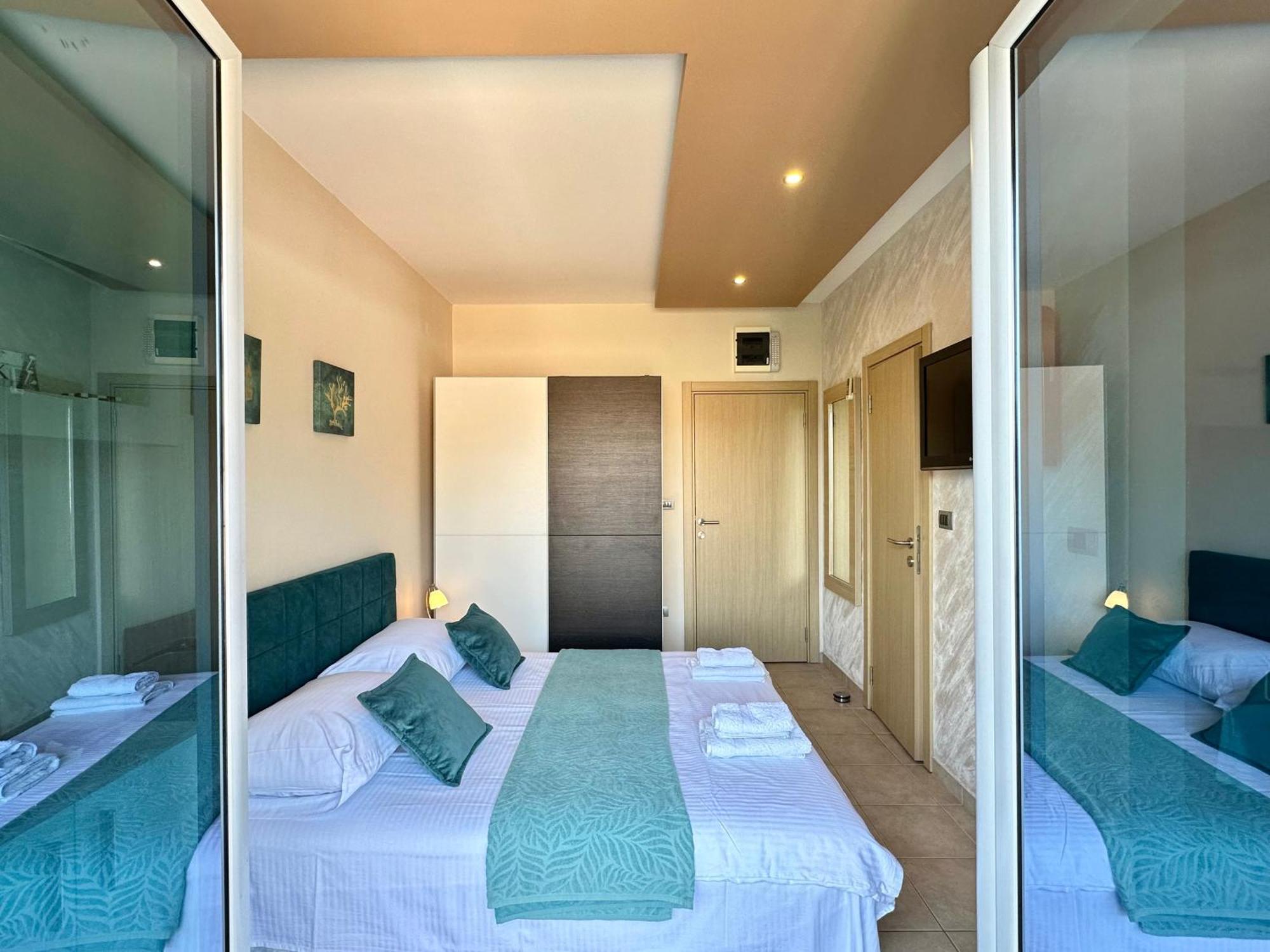 Vila Jadranka Apartments Herceg Novi Exteriör bild