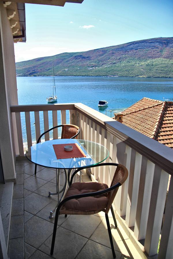 Vila Jadranka Apartments Herceg Novi Exteriör bild