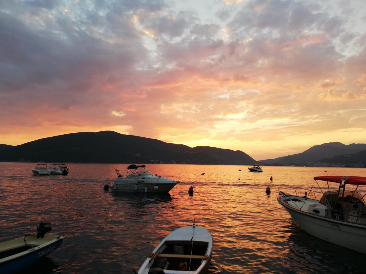 Vila Jadranka Apartments Herceg Novi Exteriör bild